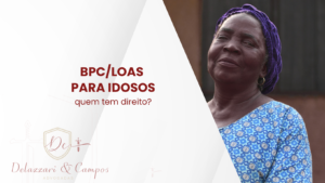Idoso consultando informações sobre o BPC/LOAS e o benefício assistencial do INSS.